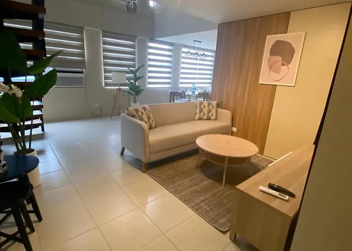 Edsa Heights Ama Tower Unit 3305 Loft Penthouse Unit 4* Manila
