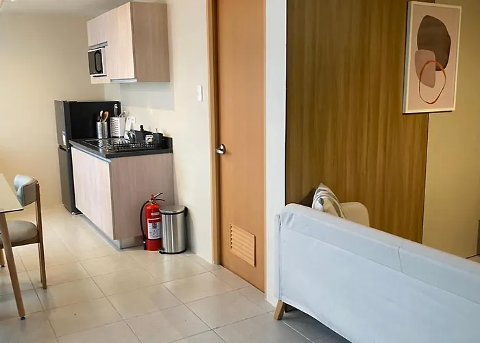 Edsa Heights Ama Tower Unit 3305 Loft Penthouse Unit Aparthotel 4*