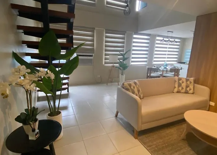 Edsa Heights Ama Tower Unit 3305 Loft Penthouse Unit 4* Manila