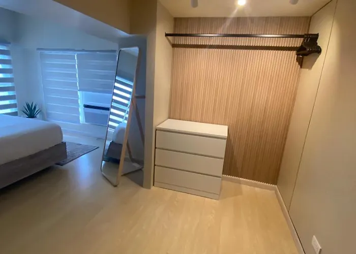 Edsa Heights Ama Tower Unit 3305 Loft Penthouse Unit 4*